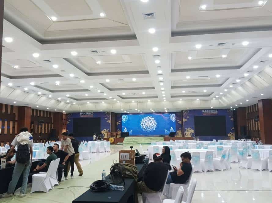 Sewa Kursi Sukawangi