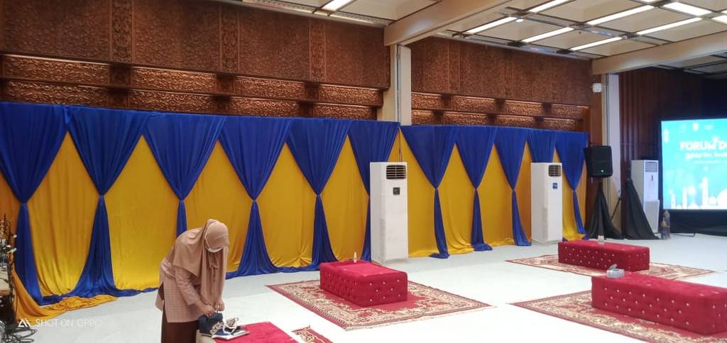 sewa ac standing