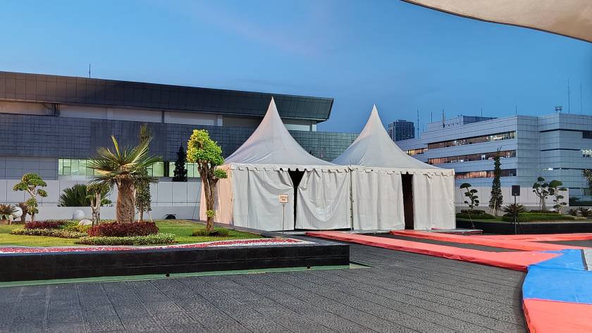 sewa tenda sarnafil menteng jakarta pusat
