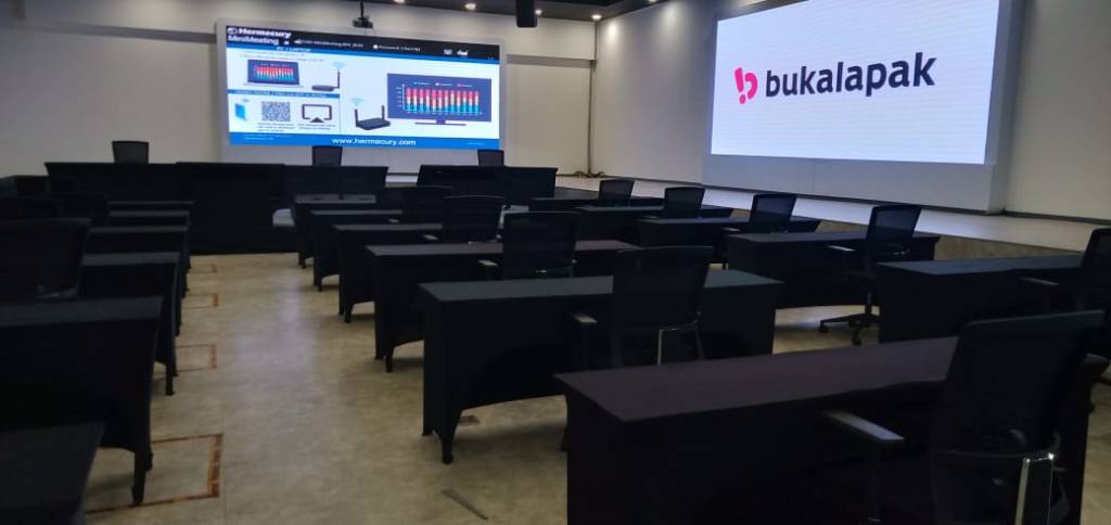 sewa meja ibm jakarta timur