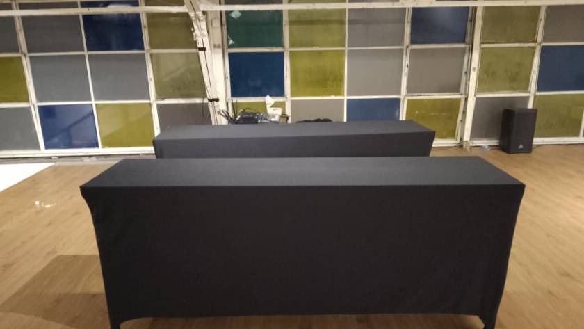 sewa meja ibm jakarta pusat