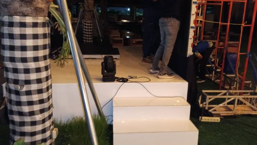 Sewa panggung melamin jakarta timur