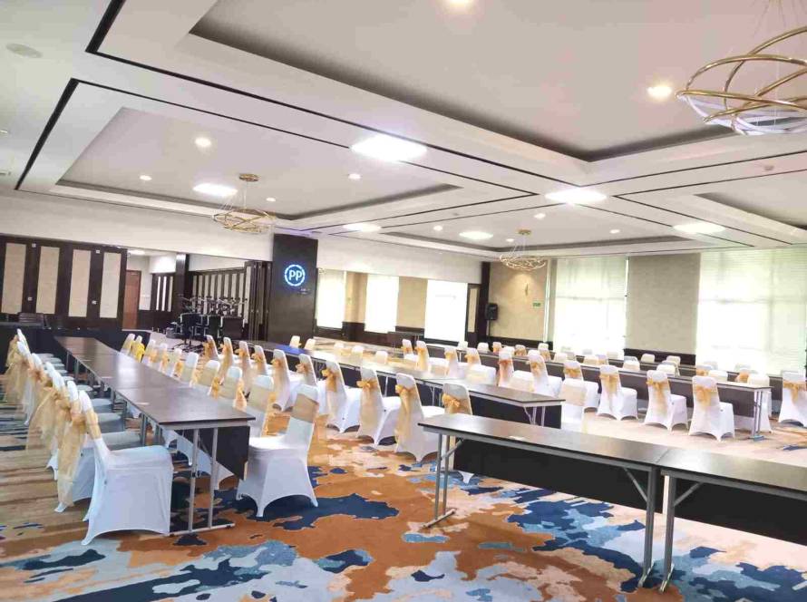 Sewa Kursi Futura di Jatiasih Bekasi