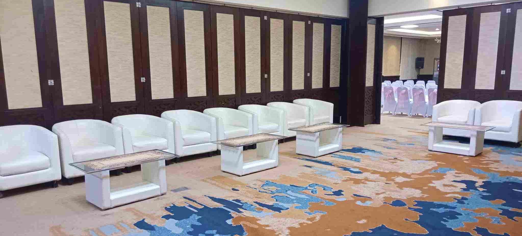 sewa sofa terdekat