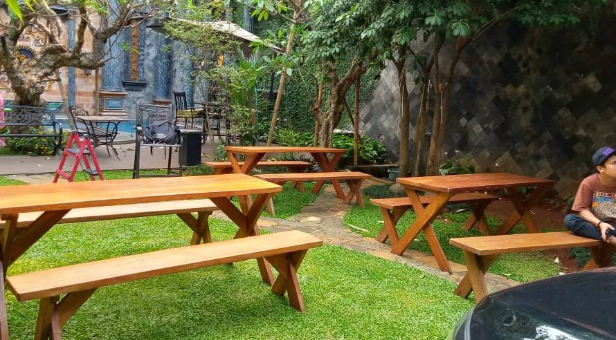 Sewa Kursi Meja Taman Jakarta Barat