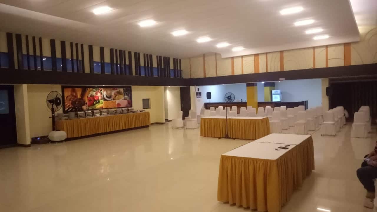 sewa meja kotak jakarta selatan