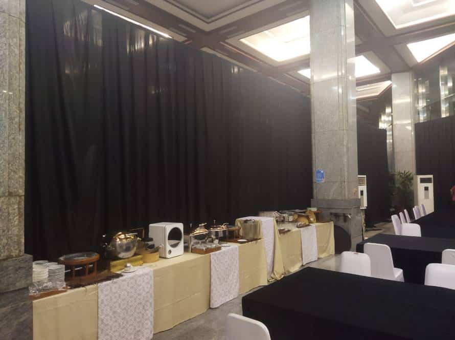 Sewa Meja Kotak Jakarta Timur