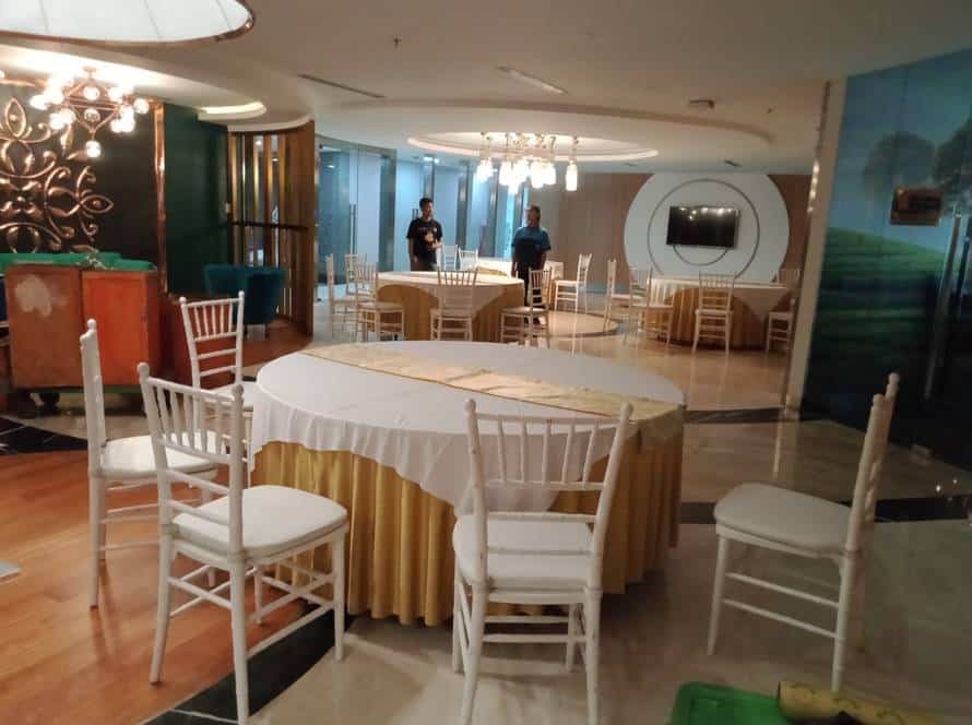 Sewa Meja Bulat Jakarta Utara