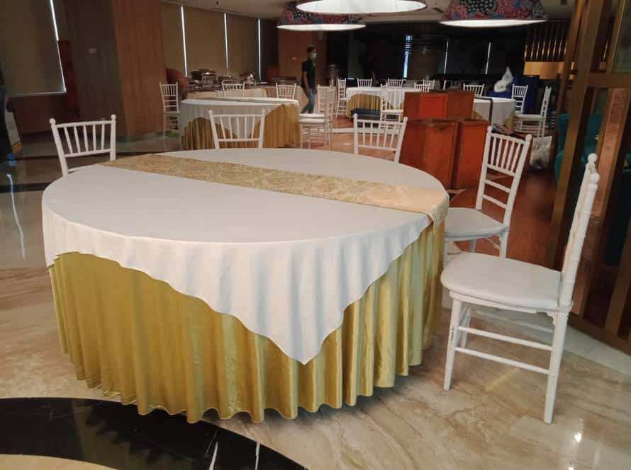 Sewa Meja Bulat Jakarta Timur