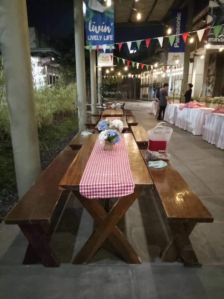 Sewa Kursi Meja Taman Jakarta Selatan